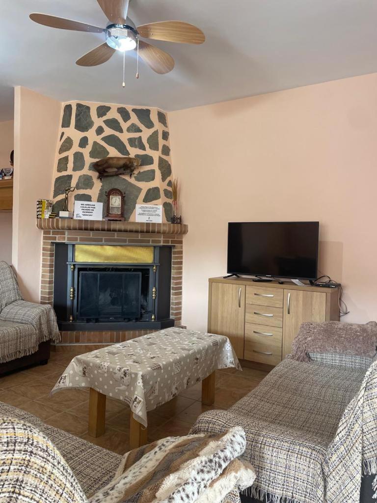 Casa Rural Puente Del Segura 엘체 데 라 시에라 외부 사진